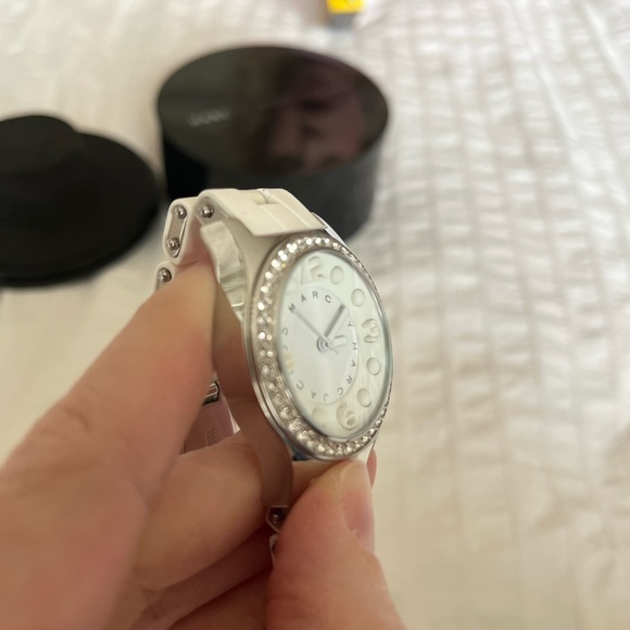 Marc by Marc Jacobs Pelly Watch - Picture 3 of 10